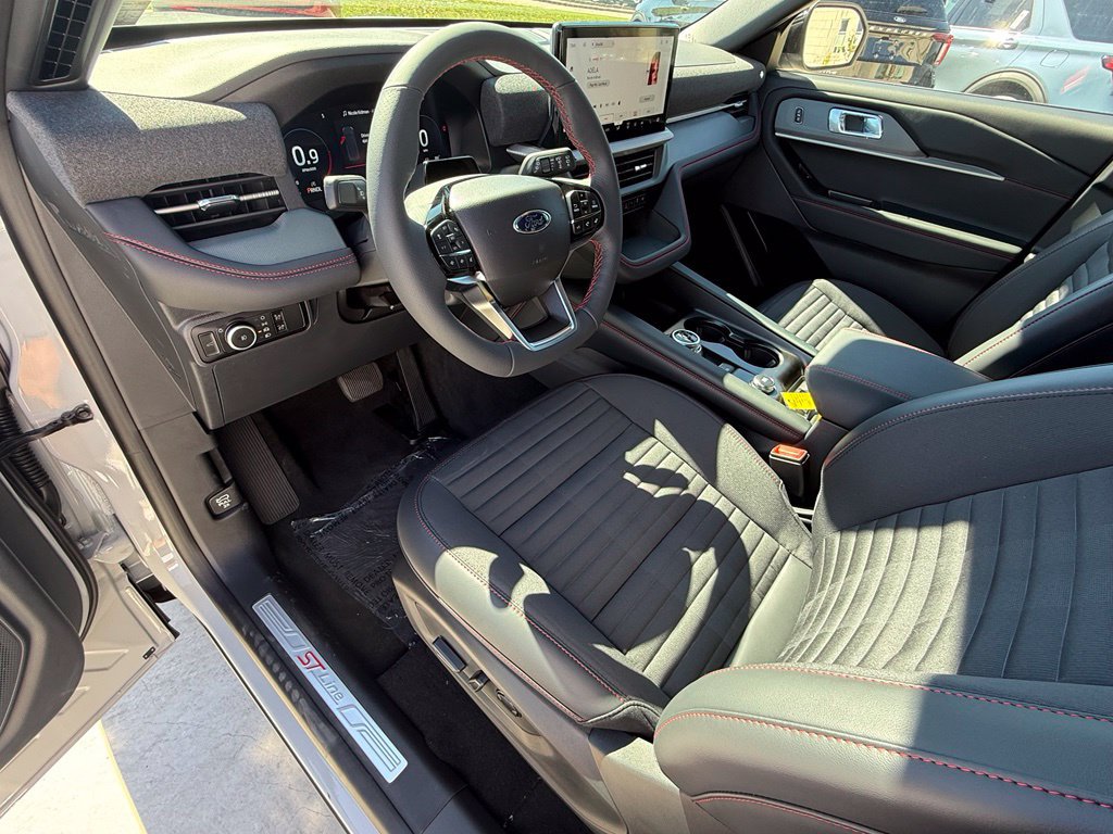 New 2027 Ford Explorer ST-Line AWD/4WD image 16