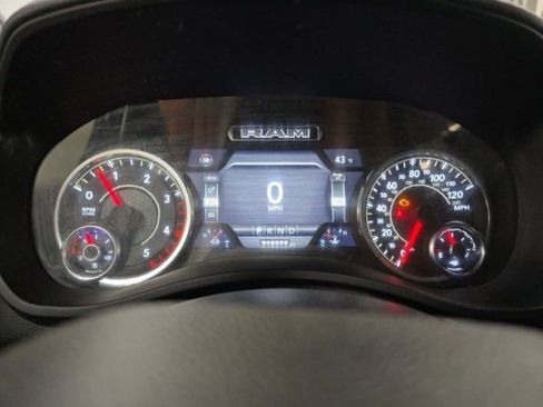 Used 2024 RAM 2500 Laramie image 10