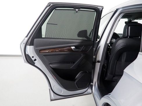 Used 2020 Audi Q5 Premium Plus w/ Premium Plus Package image 55