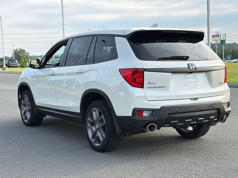 Used 2023 Honda Passport EX-L image 4