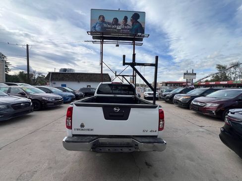 Used 2017 Nissan Frontier SV AWD/4WD image 4