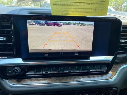 Used 2025 Chevrolet Silverado 1500 LT Trail Boss AWD/4WD image 17
