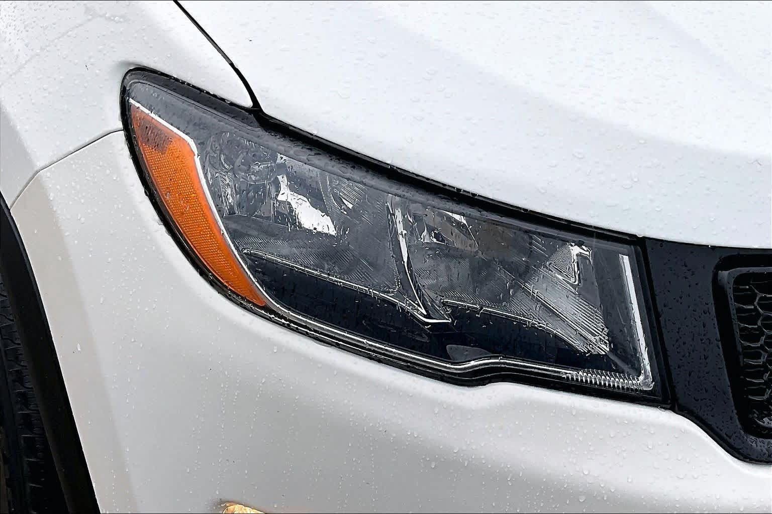 Used 2021 Jeep Compass Latitude FWD image 27