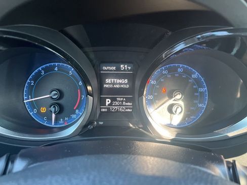 Used 2015 Toyota Corolla S image 63