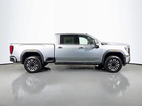 New 2026 GMC Sierra 2500 Denali Ultimate image 8