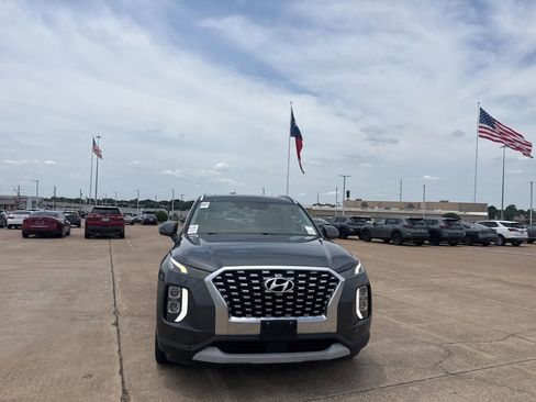 Used 2020 Hyundai Palisade SEL w/ Convenience Package FWD image 4