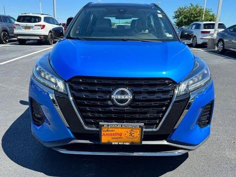 Certified 2023 Nissan Kicks SR w/ SR Premium Package FWD image 9