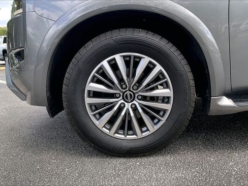 Used 2022 Nissan Armada SL RWD image 10
