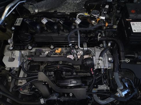 Used 2024 Toyota Corolla LE image 30