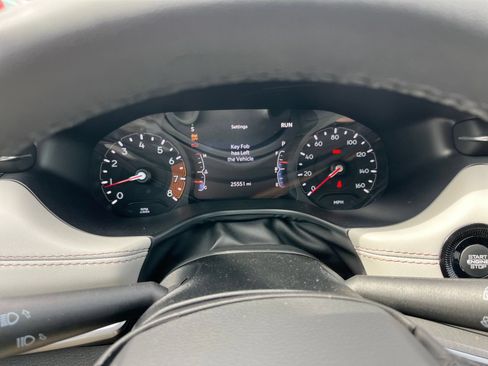 Used 2025 Jeep Compass Limited AWD/4WD image 41