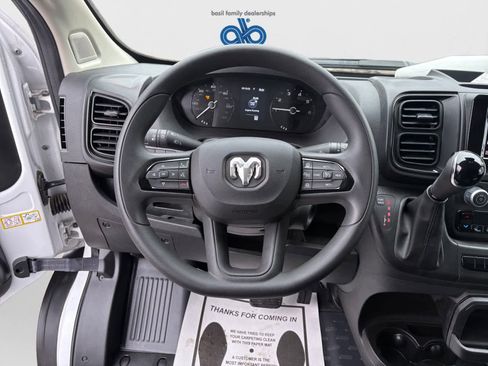 Used 2025 RAM ProMaster 2500 w/ Convenience Group FWD image 11