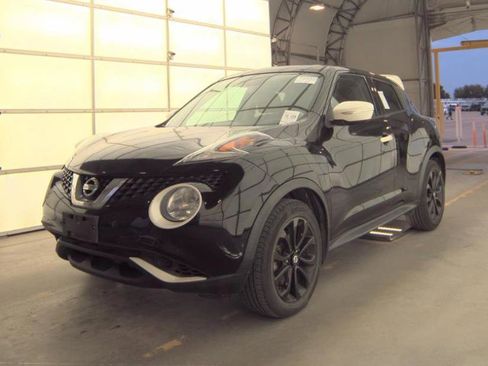 Used 2017 Nissan Juke SV FWD image 1