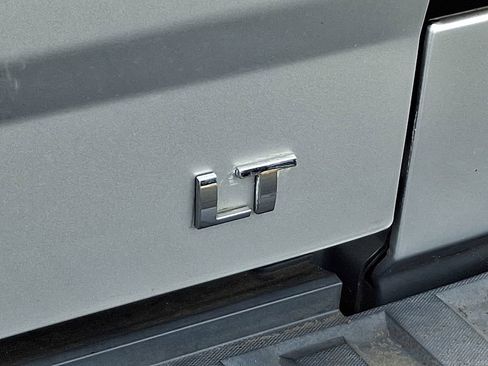 Used 2018 Chevrolet Silverado 1500 LT w/ All Star Edition image 31