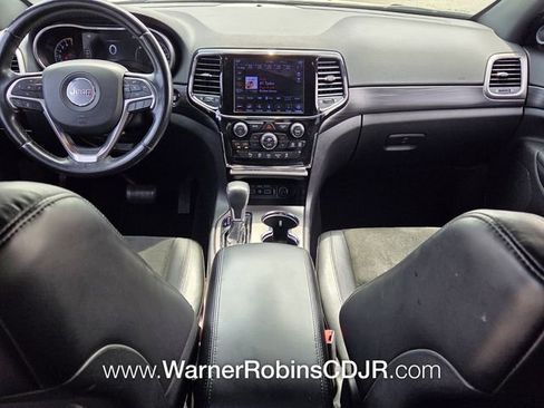 Used 2020 Jeep Grand Cherokee Altitude RWD image 9