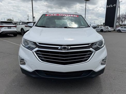 Used 2018 Chevrolet Equinox Premier image 2