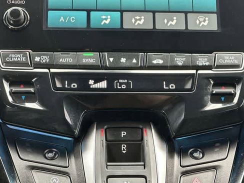 Used 2023 Honda Odyssey Touring image 17
