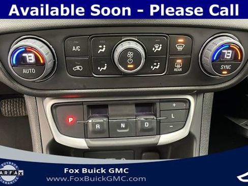 Used 2023 GMC Terrain SLE w/ Driver Convenience Package image 24