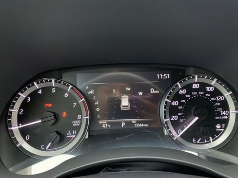 Used 2024 Toyota Highlander XLE image 20