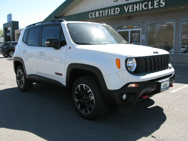 Used 2023 Jeep Renegade Trailhawk AWD/4WD image 2