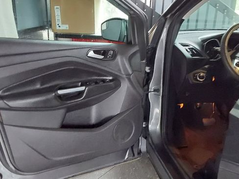 Used 2015 Ford Escape SE w/ SE Chrome Package AWD/4WD image 19