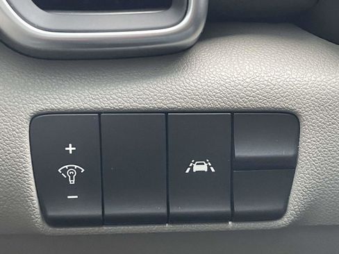 Used 2021 Kia Sportage LX image 9