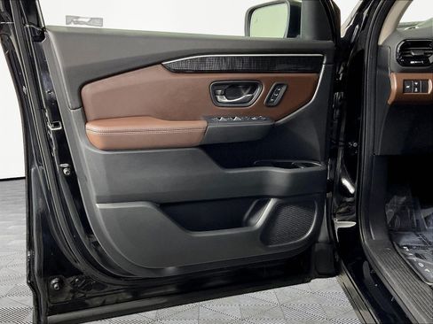 Used 2023 Honda Pilot Elite image 19