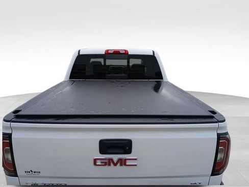 Used 2017 GMC Sierra 1500 SLT AWD/4WD image 13