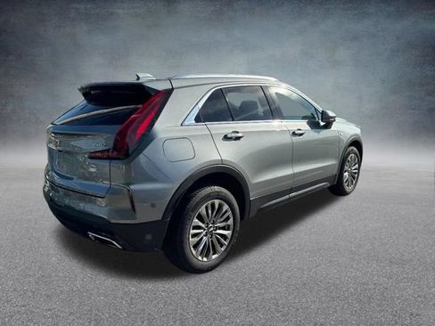 Used 2024 Cadillac XT4 Premium Luxury AWD/4WD image 4