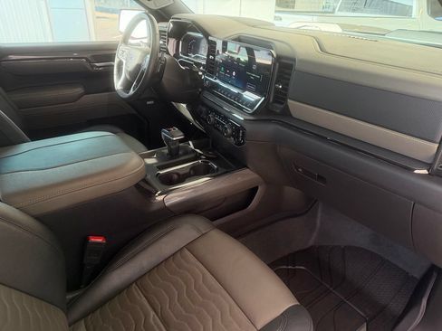 Used 2024 Chevrolet Silverado 1500 ZR2 w/ Technology Package AWD/4WD image 12