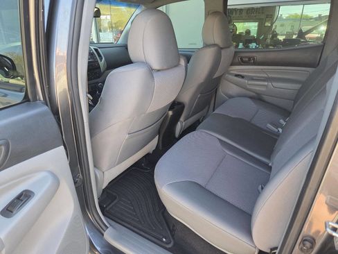 Used 2013 Toyota Tacoma 4x4 Double Cab w/ TRD Sport Pkg image 13