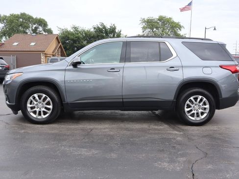 Used 2020 Chevrolet Traverse LT w/ LPO, Floor Liner Package AWD/4WD image 2