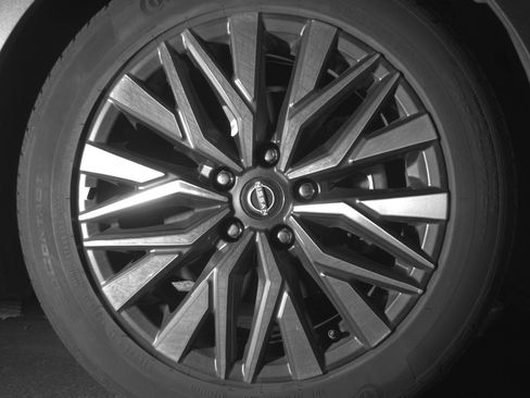 Used 2025 Nissan Altima 2.5 SV image 13