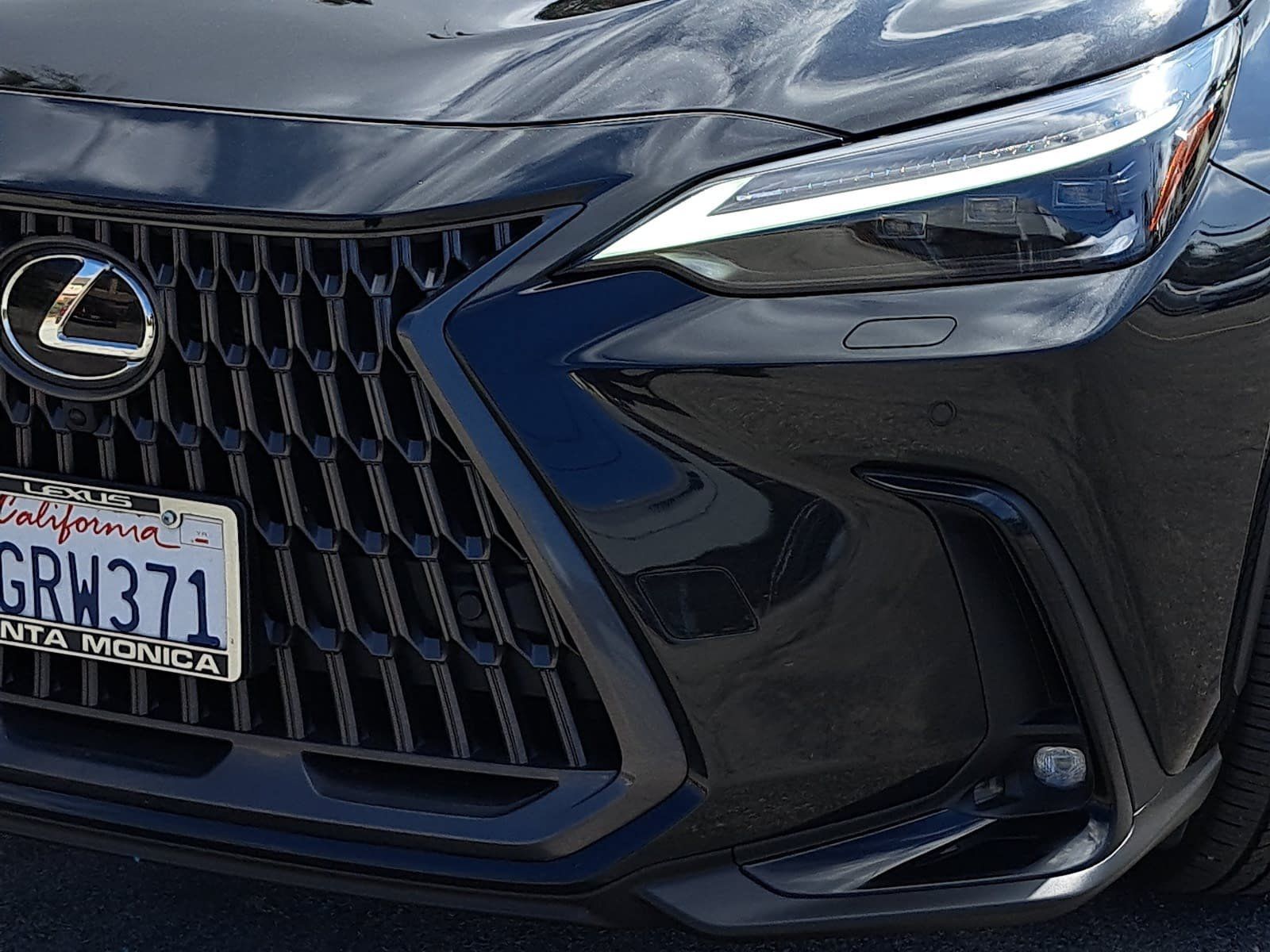 Used 2024 Lexus NX 450h+ AWD w/ Vision Package image 35