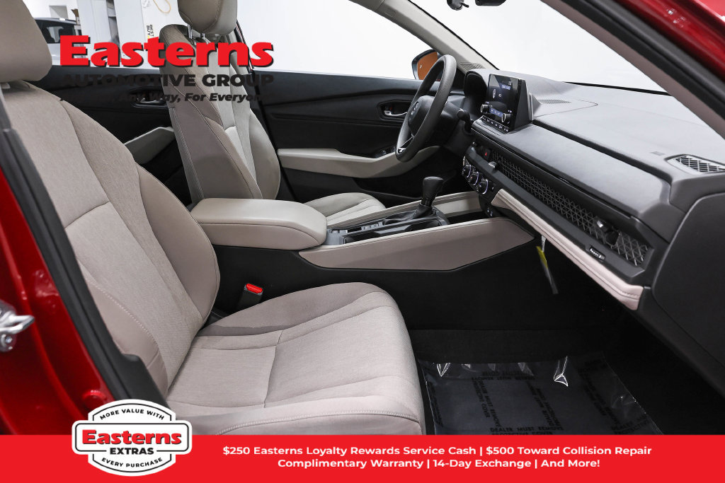 Used 2025 Honda Accord SE image 24