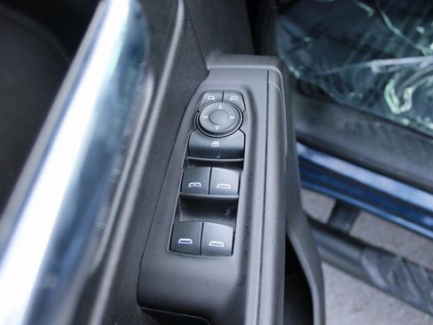 Used 2019 Chevrolet Silverado 1500 Custom Trail Boss w/ Custom Convenience Package image 11