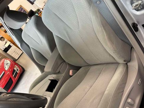 Used 2011 Toyota Camry LE w/ LE Extra-Value Pkg FWD image 21