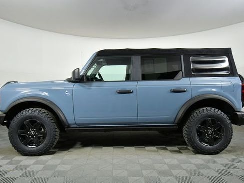 Used 2022 Ford Bronco Black Diamond image 16