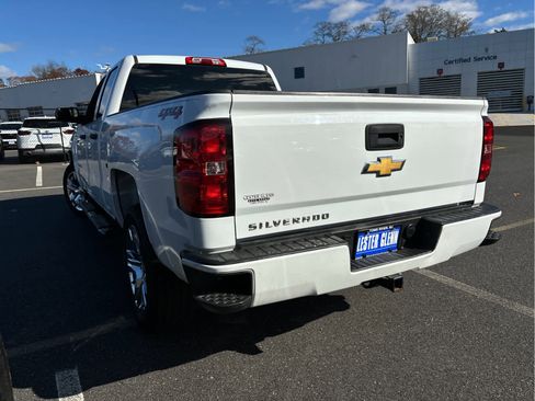 Used 2018 Chevrolet Silverado 1500 Custom w/ Custom Value Package image 31
