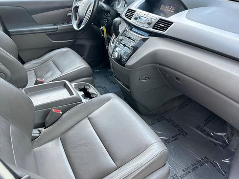 Used 2013 Honda Odyssey Touring image 32