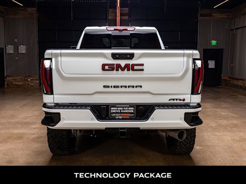 Used 2026 GMC Sierra 2500 AT4 w/ AT4 Premium Plus Package AWD/4WD image 8