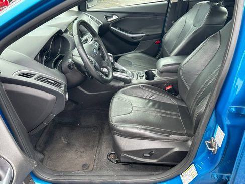 Used 2013 Ford Focus Titanium w/ Titanium Handling Pkg FWD image 12