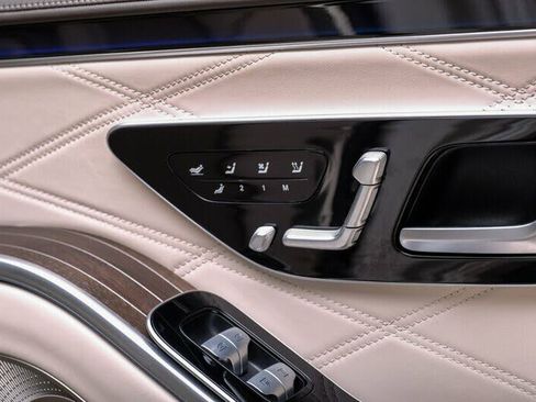 Used 2023 Mercedes-Benz Maybach S 680 4MATIC image 40