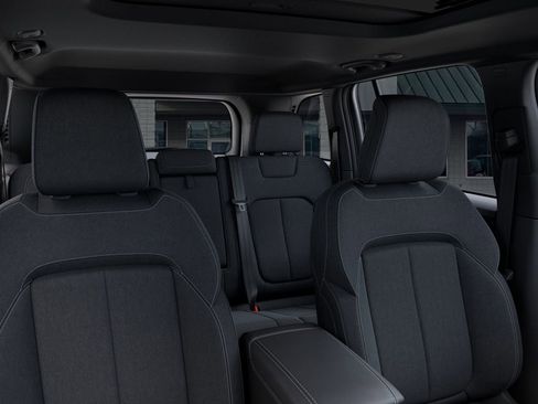 New 2025 Jeep Grand Cherokee Laredo X image 27