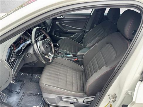 Used 2019 Volkswagen Jetta GLI FWD image 10