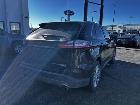 Used 2019 Ford Edge Titanium image 5