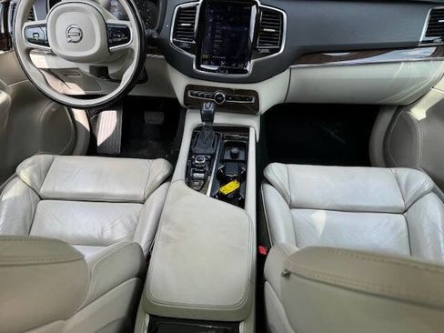 Used 2016 Volvo XC90 T6 Momentum w/ Momentum Plus Package image 30