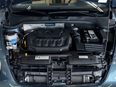 Used 2018 Volkswagen Beetle 2.0T image 26