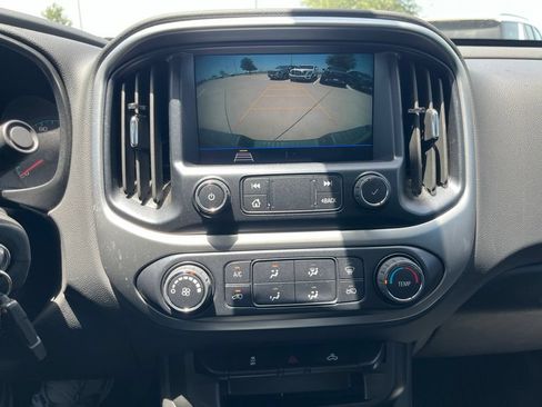 Used 2022 Chevrolet Colorado LT RWD image 13