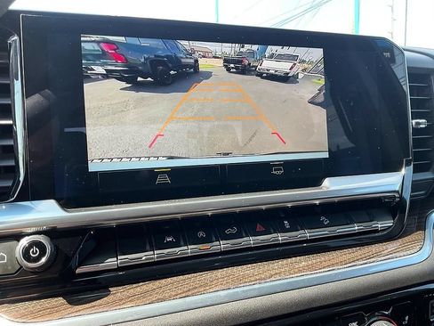 Used 2026 Chevrolet Silverado 1500 LT AWD/4WD image 26