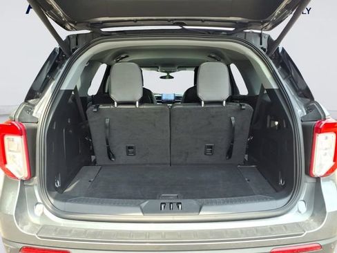 Certified 2023 Ford Explorer XLT w/ Equipment Group 202A AWD/4WD image 8